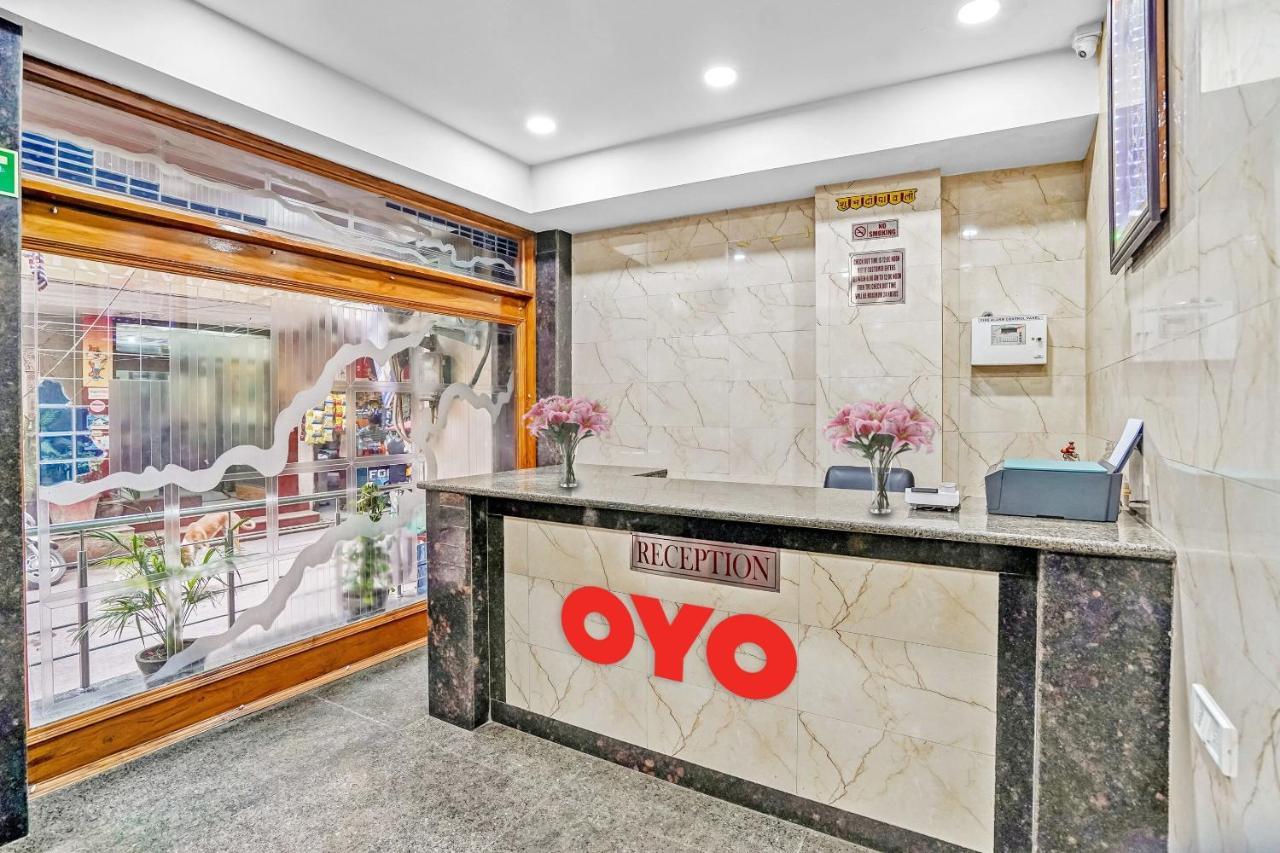 Oyo 88326 Hotel Cloud 9 Нью-Делі Екстер'єр фото