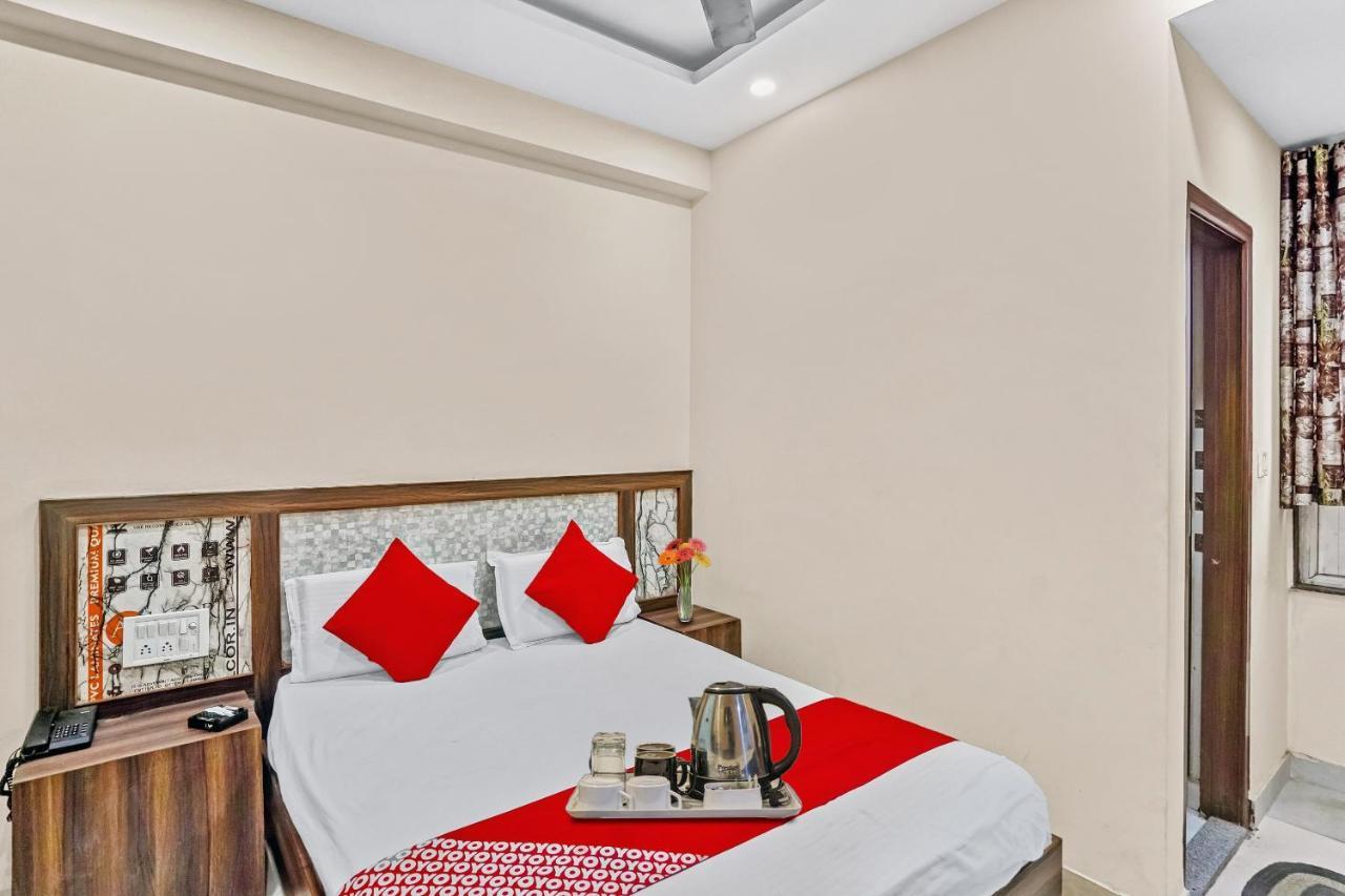Oyo 88326 Hotel Cloud 9 Нью-Делі Екстер'єр фото